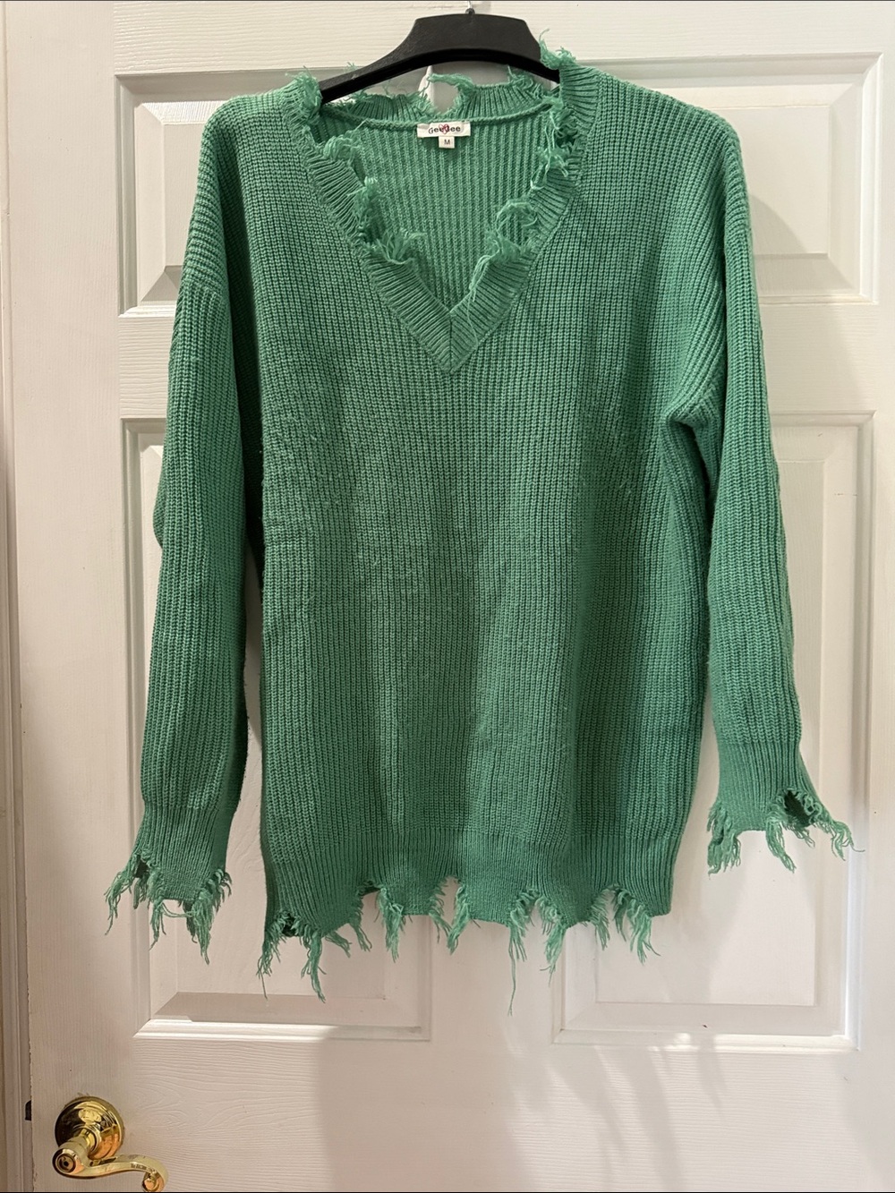 GeeGee Frayed V-Neck Sweater in Mint Green
